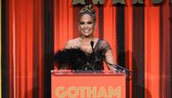 Džej Lo briljirala na "Gotham awards" u snežnom Njujorku: Šta kažete na njen stajling?
