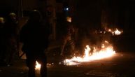 Grčka u rasulu na godišnjicu ubistva dečaka: Demonstranti lomili trotoar čekićem, pa gađali policiju