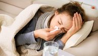Promenjena lista simptoma infekcije korona virusom: Glavobolja i crveno grlo sada su najčešći znaci