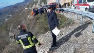 Dvoje poginulo na putu Cetinje - Budva, a troje teško povređeno: Jezive fotografije s mesta nesreće