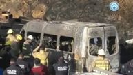 Najmanje 9 osoba izgorelo u kombiju koji se sudario sa kamionom i zapalio: Tragedija u Meksiku