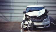 Teška saobraćajna nesreća u Zemunu: Poginula žena