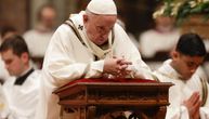 Papa na Badnje veče: Ne čekajmo da crkva bude savršena da bismo je voleli. Počnimo od sebe