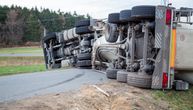 Težak udes: Srpski kamiondžija se zakucao u kombi pun Rumuna, 65 vatrogasaca bilo na terenu