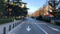 Samo u Crnoj Gori: Prepreke na bulevaru ofarbali u žuto, vozači razbijaju automobile, ali i barijere