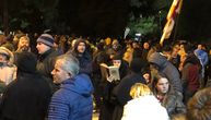 Narod blokira puteve u Crnoj Gori, ori se "Oj, Kosovo, Kosovo", policija privela nekoliko ljudi