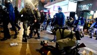 Najžešći sukob između demonstranata i policije u Hongkongu: Ispaljen suzavac, bačena bomba