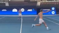 Novak igrao protiv brata Marka novu vrstu tenisa: Pogledajte lud poen braće Đoković