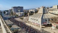 Hiljade građana predvođeni Amfilohijem na protestnoj litiji u Baru