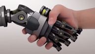 Pandemija otvara vrata mašinama: Da li će korona ubrzati zamenu radnika robotima?