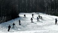 Jedan čovek došao je u srpsko selo 1982. godine i napravio čudo: Mališani se "rađaju" na skijama