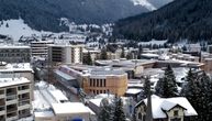 Teorija zavere: Ruski špijuni postavljali bubice na Davosu, predstavljali se kao vodoinstalateri?