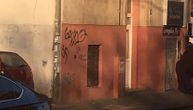 U Beogradu osvanuli sramni grafiti: Nacističke svastike iscrtane po fasadama i autobuskim stanicama