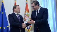 Vučić danas u Briselu: Predsednik se sastao sa Oliverom Varheljijem