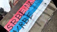 Na srpskoj trobojci u Žabljaku osvanula sramna ustaška poruka "Srbe na vrbe"
