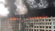 Veliki požar u zgradi u Mumbaju: Evakuisano više od 1.000 ljudi