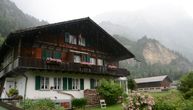 Celom selu u Švajcarskoj preti evakuacija na 10 godina zbog deponije oružja, meštani traže odštetu