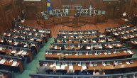 Pred poslanicima u Prištini prvi put zahtev da se iz zakona uz naziv "Kosovo" ukloni reč "Republika"