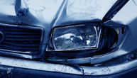 Snimak smrskanog automobila: Žena povređena u saobraćajci na Pančevačkom mostu