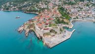 Na crnogorskoj Kopakabani letovanje i do 120 evra za dve osobe: Da li biste letovali ovde?