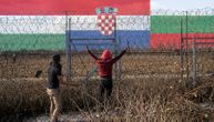 Policajci sa fantomkama palicama teraju izbeglice iz Hrvatske? Pojavili se potresni snimci