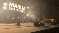 Petominutne ovacije! Spektakularan i neočekivan početak koncerta Marije Šerifović