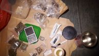 Policija upala u stan dilera: Pronašli 2,5 kilograma droge i 20.000 evra, sve je snimljeno
