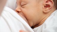 SZO umirio roditelje: Nije utvrđeno da postoji rizik od prenošenja korona virusa majčinim mlekom