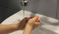 Sjajan trik jedne mame: Nakon ovog eksperimenta njen sin nikada ne preskače pranje ruku