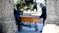 Štrajkuju pogrebnici u Rimu: Na grobljima nema mesta, sahrane kasne