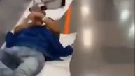 Strašne slike iz bolnice u Španiji: Pacijenti leže na podu u hodniku, nema više kreveta
