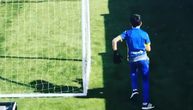 Sve se može kad se hoće: Dečak pronašao savršen način da trenira fudbal u izolaciji
