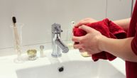Ako ovo niste uradili, džabe vam redovno pranje ruku: Šta je ključno da sprečite kontakt sa virusom?