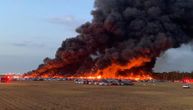U požaru na aerodromu na Floridi izgorelo 3.500 automobila