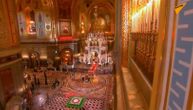 Vaskršnja liturgija u Moskvi prvi put bez vernika: Veličanstvenu službu prate preko ekrana