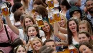 Krigle na Oktoberfestu sadržale manje piva: Za to kriv rast cena ili nestručno osoblje?
