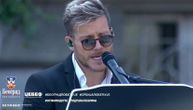 Sat vremena hitova: Saša Kovačević održao impresivan koncert ispred Skupštine grada