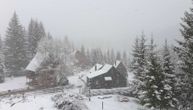 Pao sneg na Žabljaku: Iznenađeni meštani i pljevaljskih sela, temperatura samo 3 stepena