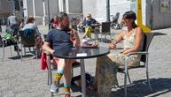 Sedenje u baštama kafića i na otvorenom u Nemačkoj početkom aprila?