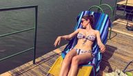 Jedna od najzgodnijih srpskih pevačica se skinula u bikini, tri i po meseca nakon porođaja