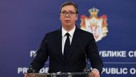 Vučić o dešavanjima ispred Skupštine: Molim okupljene da se raziđu i da poslanici SNS prekinu štrajk