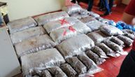 U selu kraj Podgorice pronađena bačena droga: Policija nabasala na 54 kilograma marihuane