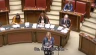 Zapaljiv govor: Italijanska poslanica traži da se Bil Gejts uhapsi zbog "zločina protiv čovečnosti"