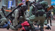 Haos u Hongkongu: Uhapšeno 180 demonstranta, bacali kišobrane na policiju, ispaljeni vodeni topovi
