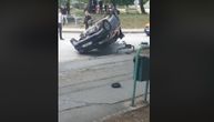 Potera za paklenim vozačem: Bežao od policije “audijem”, vozio suprotnom trakom, pa završio na krovu