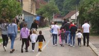 Jedno od najživljih srpskih sela: Svaka kuća ima bar 3 dece, pao rekord u brakovima, a imaju taktiku