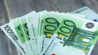 Danas počinje isplata od 100 evra mladima: Svima novac leže do 3. februara