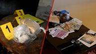 Policija u odvojenim akcijama pronašla veću količinu droge, 2.750 evra i 43.000 dinara