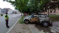 Ovako izgleda mini kuper kad udari u bankinu, drvo, pa u parkirani automobil: Slike nezgode u Nišu