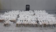 Policija u gajbama sa voćem otkrila tonu kokaina vrednog 128 miliona dolara